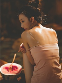 Single horsetail white tender girl crisp breast fengyun figure sexy hot photo(36)